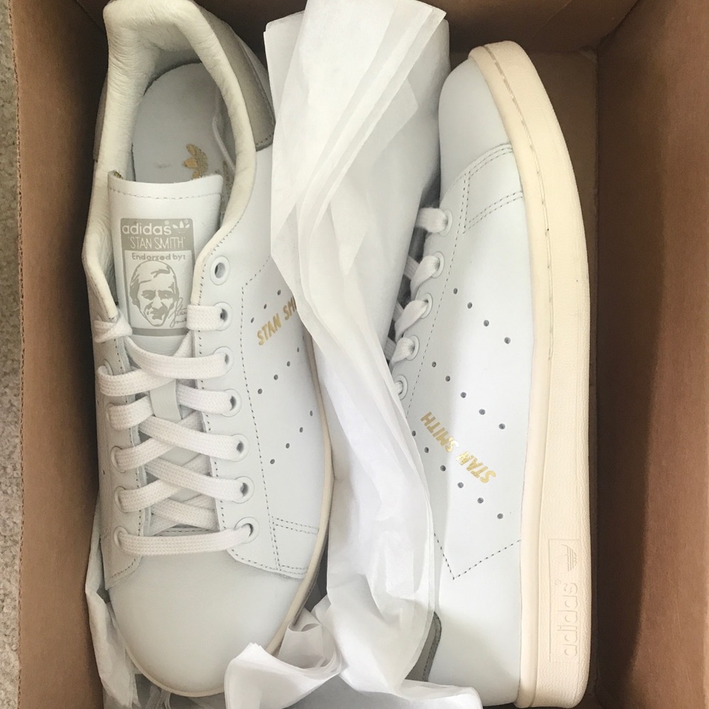BRAND NEW Adidas Original Stan Smiths